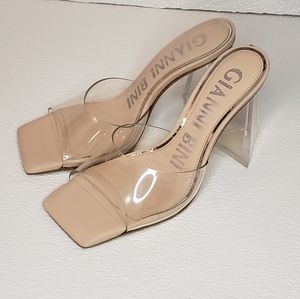 Gianni Bini NWOT Caylor Clear Square Toe Sandals